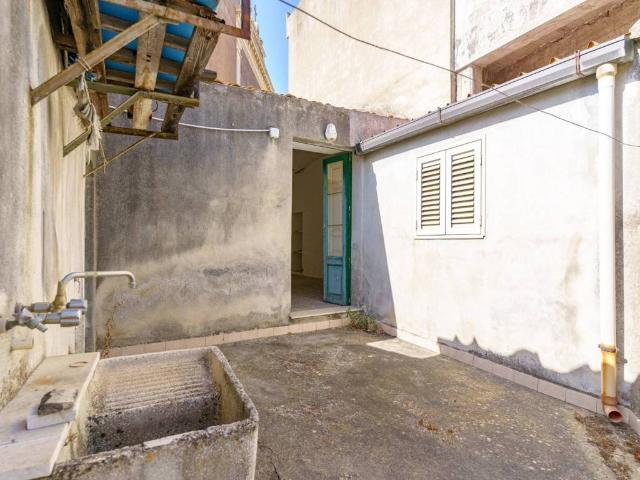 Rustico in vendita a San Nicolò, Aci Catena