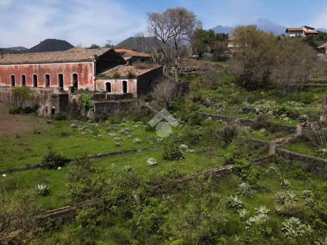 Rustico in vendita a Lavinaio, Aci Sant'Antonio