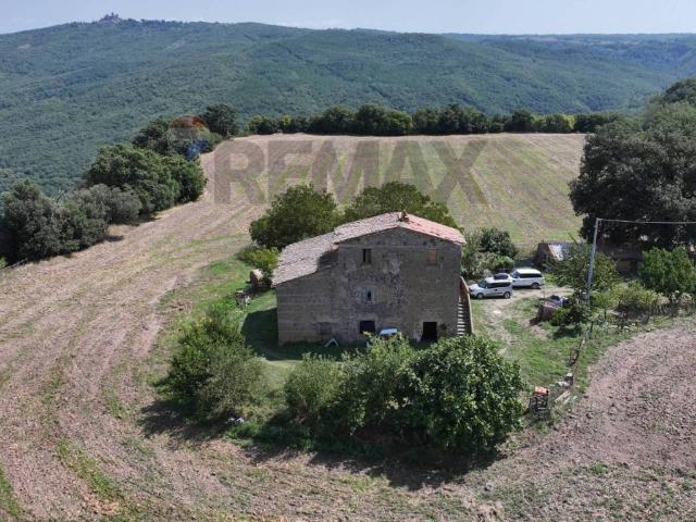 Rustico in vendita a Acquapendente, Viterbo