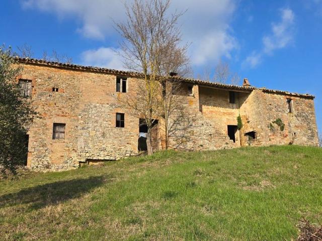 Rustico in vendita a Acquasparta, Umbria