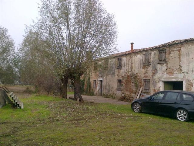 Rustico in vendita a Adria, Veneto