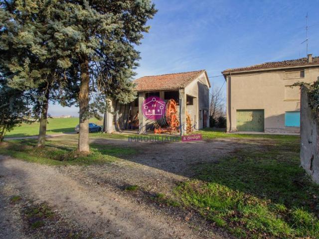 Rustico in vendita a Casa delle Monache, Agazzano