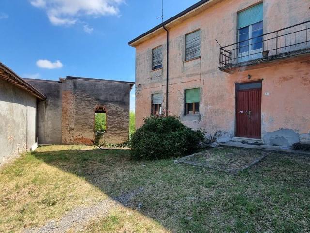 Rustico in vendita a Agazzano, Reggio Emilia