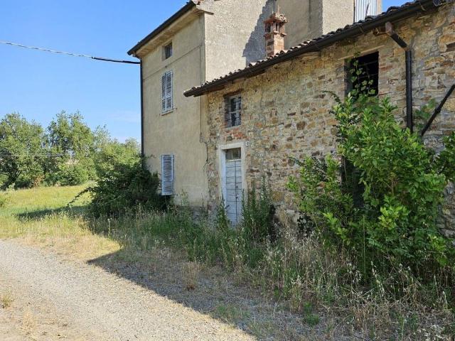 Rustico in vendita a Agazzano, Reggio Emilia