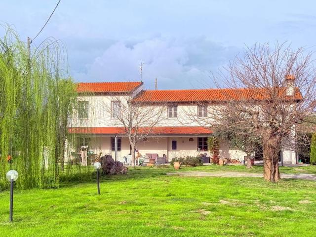 Rustico in vendita a Cantone, Agliana