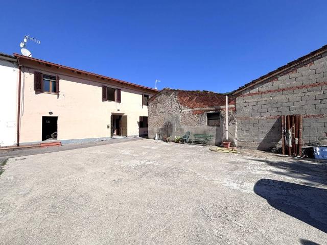 Rustico in vendita a Ponte dei Bini, Agliana