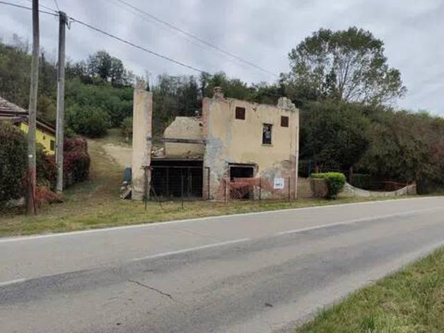 Rustico in vendita a Piemonte, Asti