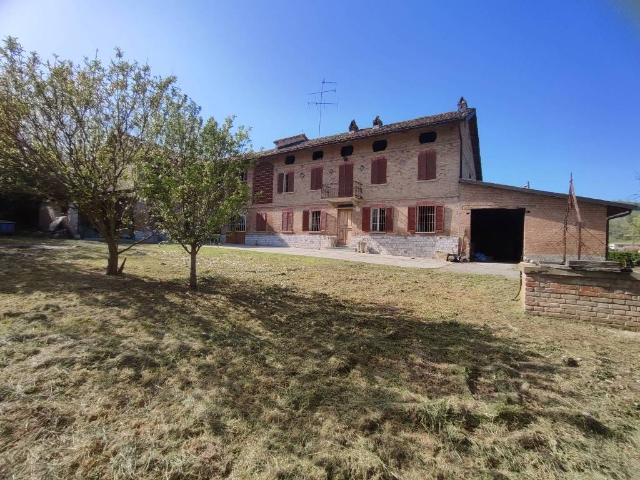 Rustico in vendita a Piemonte, Asti