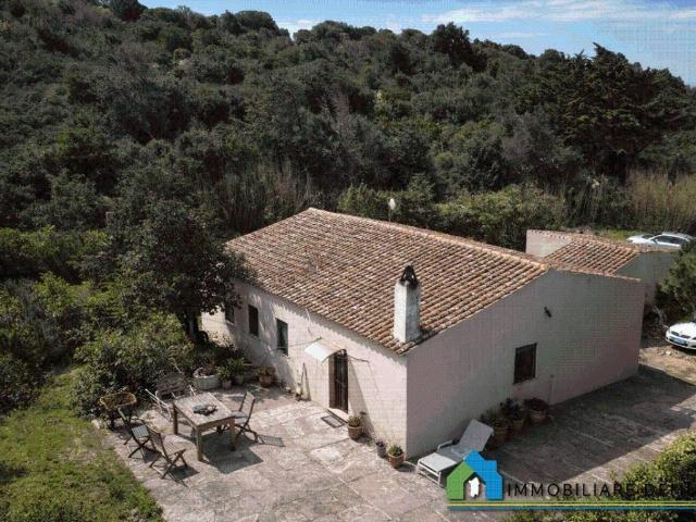 Rustico in vendita a Aglientu, Sardigna/Sardegna
