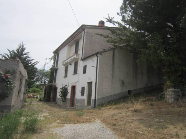 Rustico in vendita a Agnone, Molise