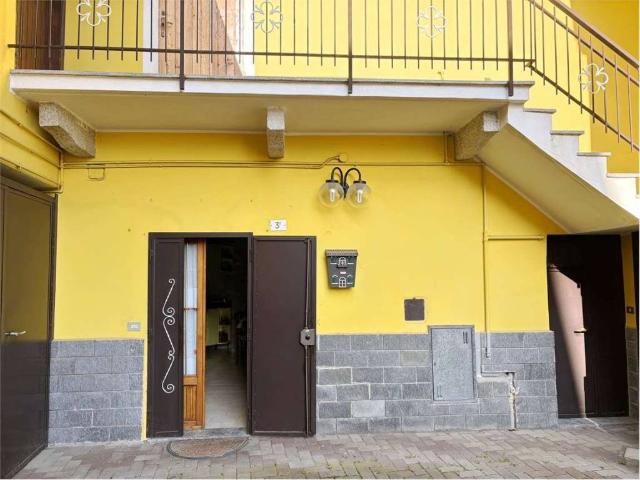 Rustico in vendita a Agrate, Agrate Conturbia
