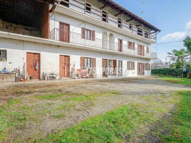 Rustico in vendita a Agrate, Agrate Conturbia