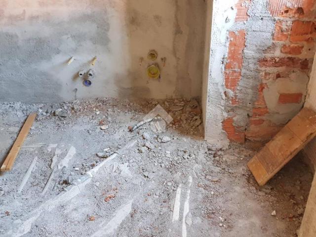 Rustico in vendita a Agrate, Agrate Conturbia