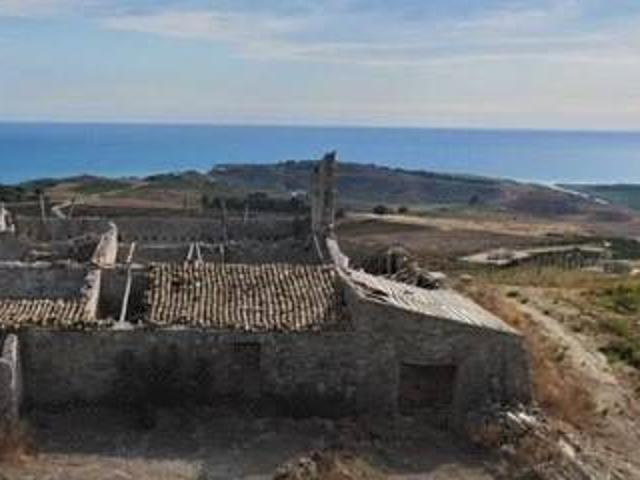Rustico in vendita a Giardina Gallotti, Agrigento