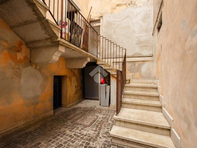 Rustico in vendita a Ala, Provincia di Trento