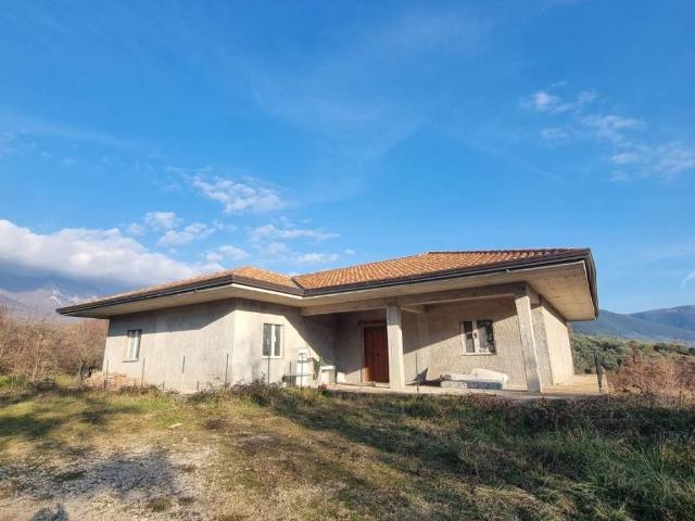 Rustico in vendita a Alatri, Lazio