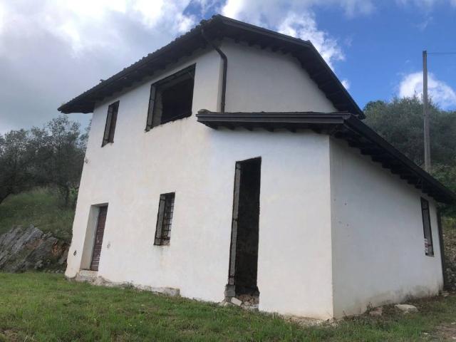 Rustico in vendita a Alatri, Lazio