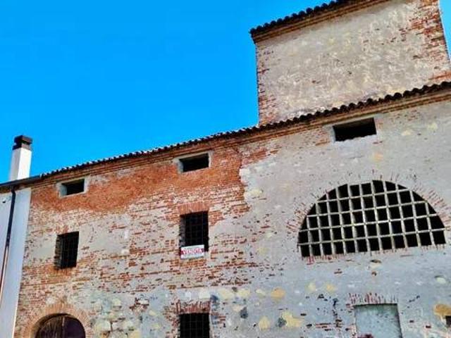 Rustico in vendita a Albaredo D'adige, Veneto