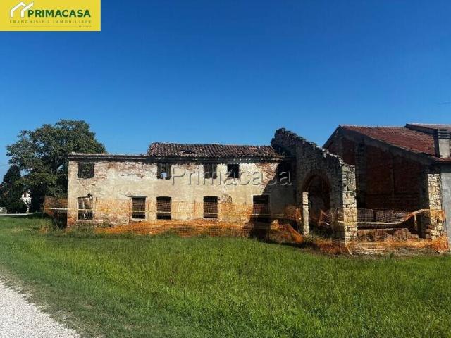 Rustico in vendita a Colombaretta, Albaredo d'Adige