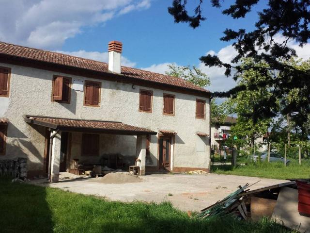 Rustico in vendita a Albaredo D'adige, Veneto