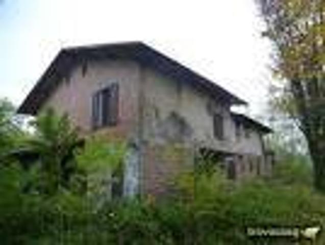 Rustico in vendita a Colline Matildiche, Re