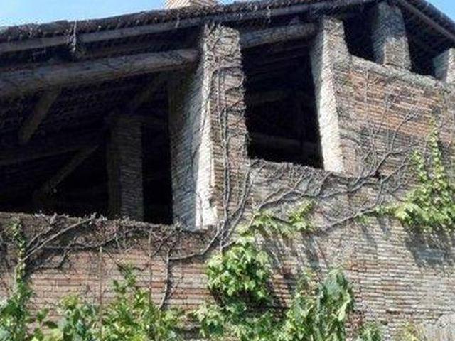 Rustico in vendita a Colline Matildiche, Re