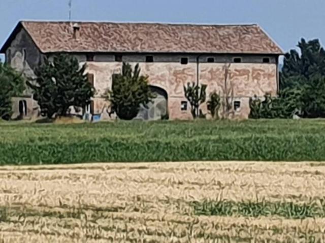Rustico in vendita a Colline Matildiche, Re