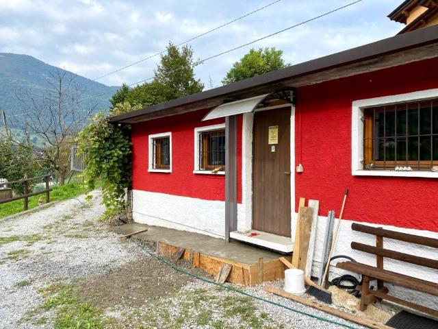 Rustico in vendita a Albino, Lombardia