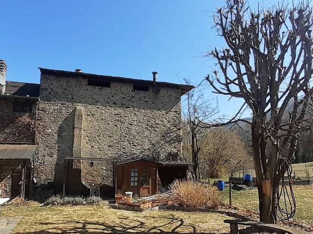 Rustico in vendita a Albosaggia, Lombardia
