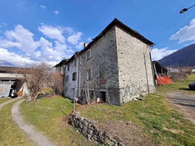 Rustico in vendita a Albosaggia, Lombardia