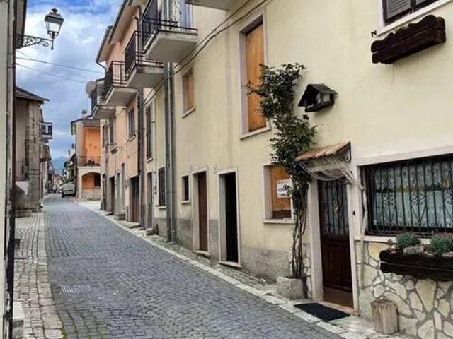 Rustico in vendita a Alfedena, Abruzzo