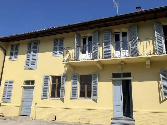 Rustico in vendita a Piemonte, Asti