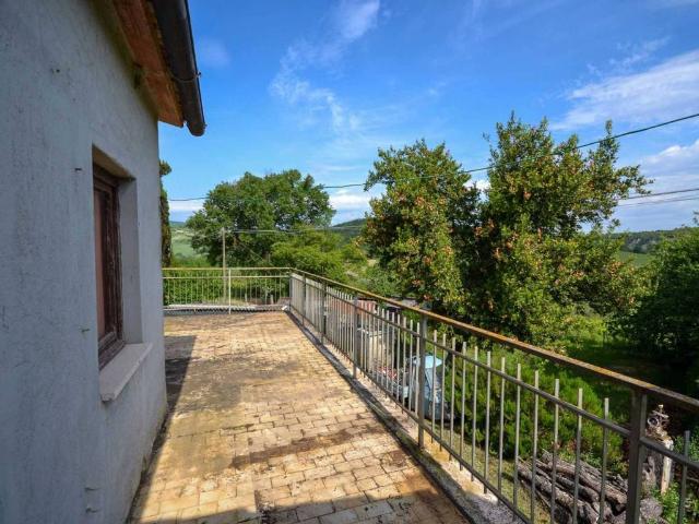 Rustico in vendita a Allerona, Umbria