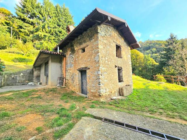 Rustico in vendita a Almenno San Salvatore, Lombardia