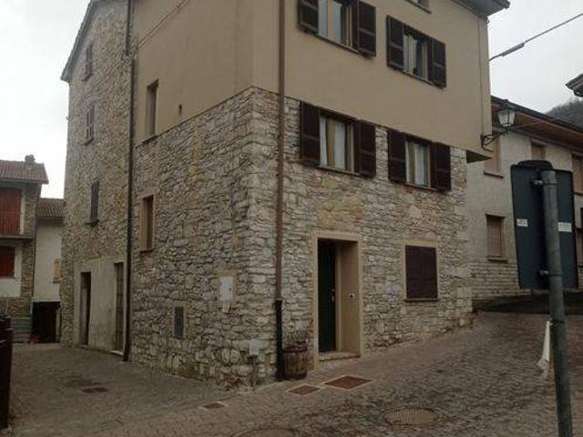 Rustico in vendita a Alta Val Tidone, Bobbio