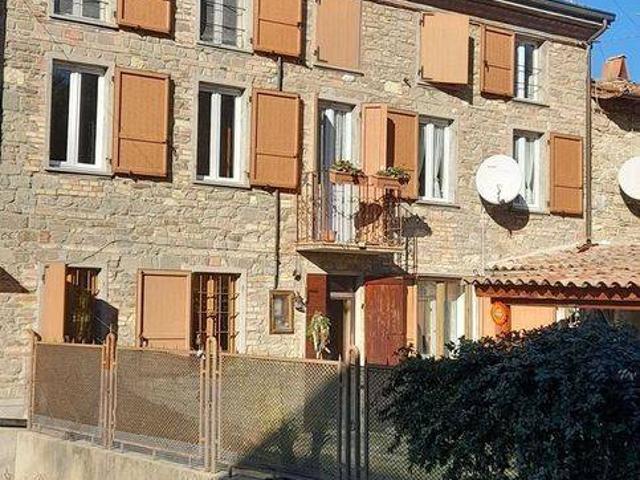 Rustico in vendita a Alta Val Tidone, Trebecco
