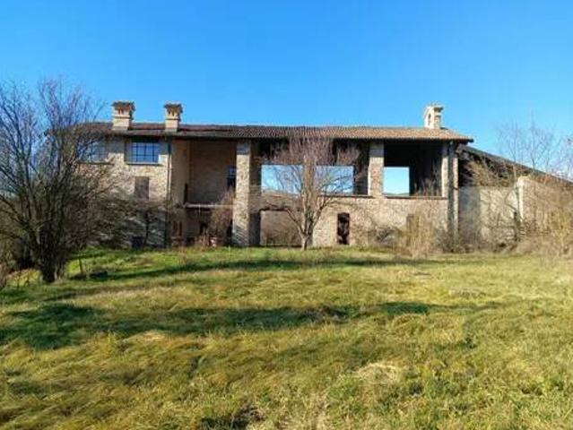 Rustico in vendita a Alta Val Tidone, Nibbiano