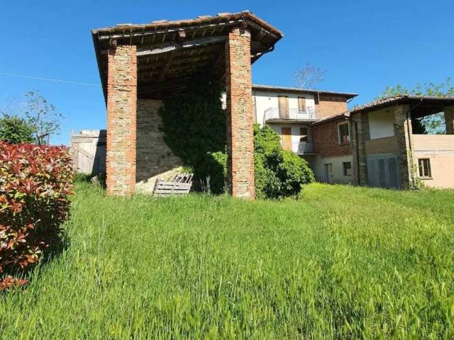 Rustico in vendita a Alta Val Tidone, Nibbiano