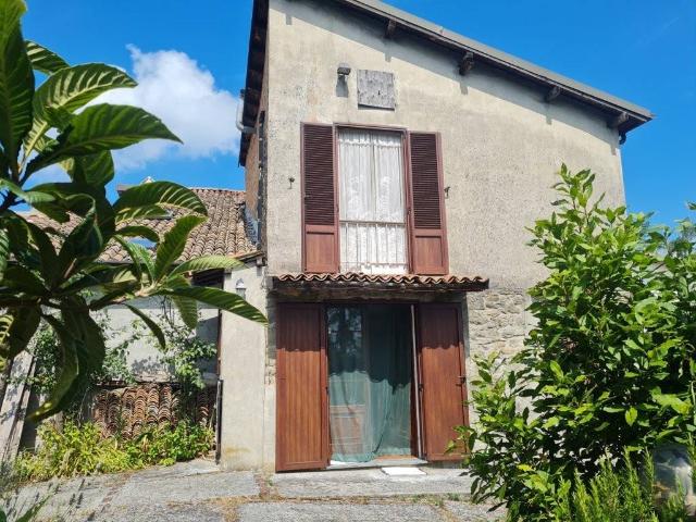 Rustico in vendita a Alta Val Tidone, Moncasacco