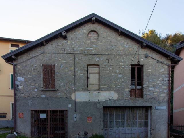 Rustico in vendita a Alta Valle Intelvi, Pellio Intelvi