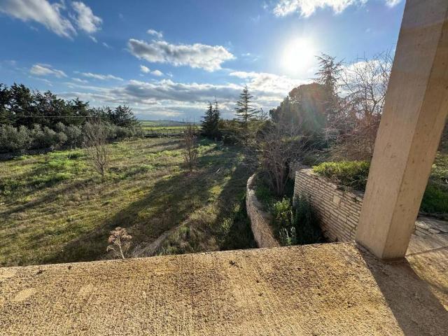 Rustico in vendita a Puglia, Bari