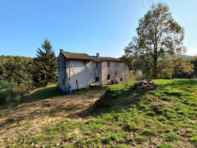 Rustico in vendita a Altare, Liguria