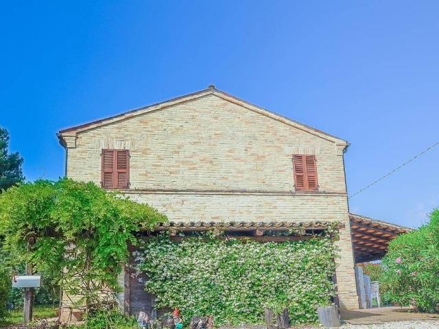 Rustico in vendita a Marche, Fermo