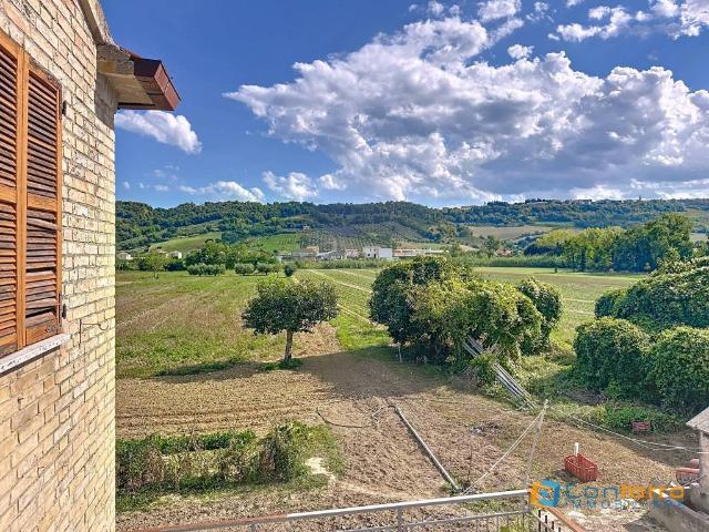 Rustico in vendita a Marche, Fermo