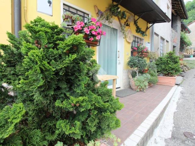 Rustico in vendita a Altissimo, Veneto