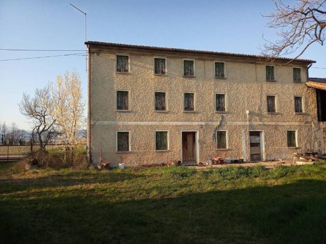 Rustico in vendita a Fonte, Altivole