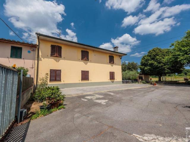 Rustico in vendita a Altopascio, Toscana