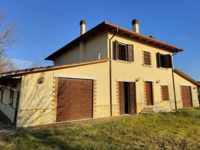 Villa Indipendente in vendita a Alviano, Umbria