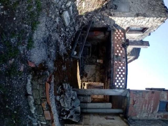 Rustico in vendita a Rasignano, Alvignano