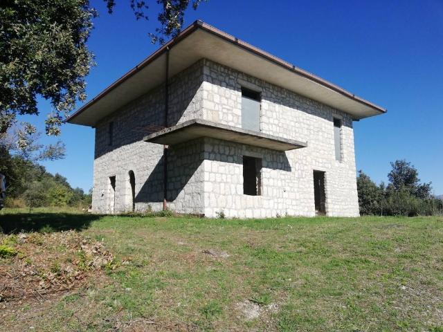 Rustico in vendita a Alvignano, Campania